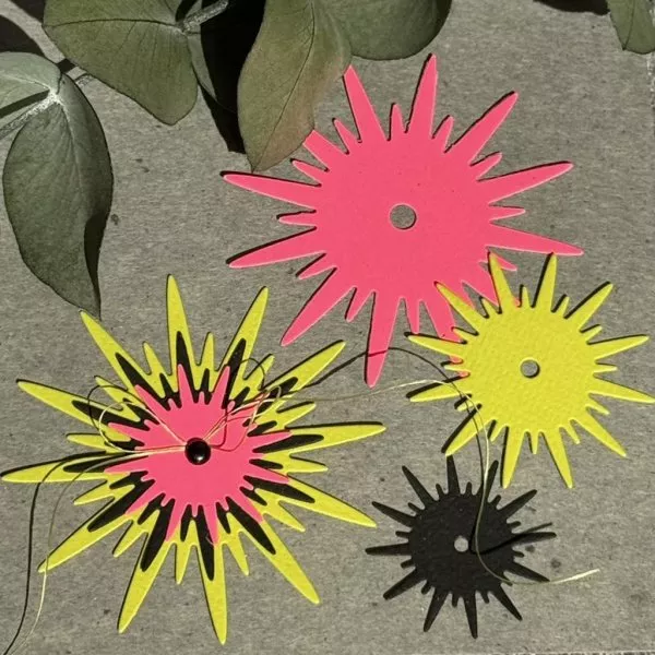Zubehör-Set 408 Mittelpunktstanzen / Sternblüte - Die Set - FarbTon Papier